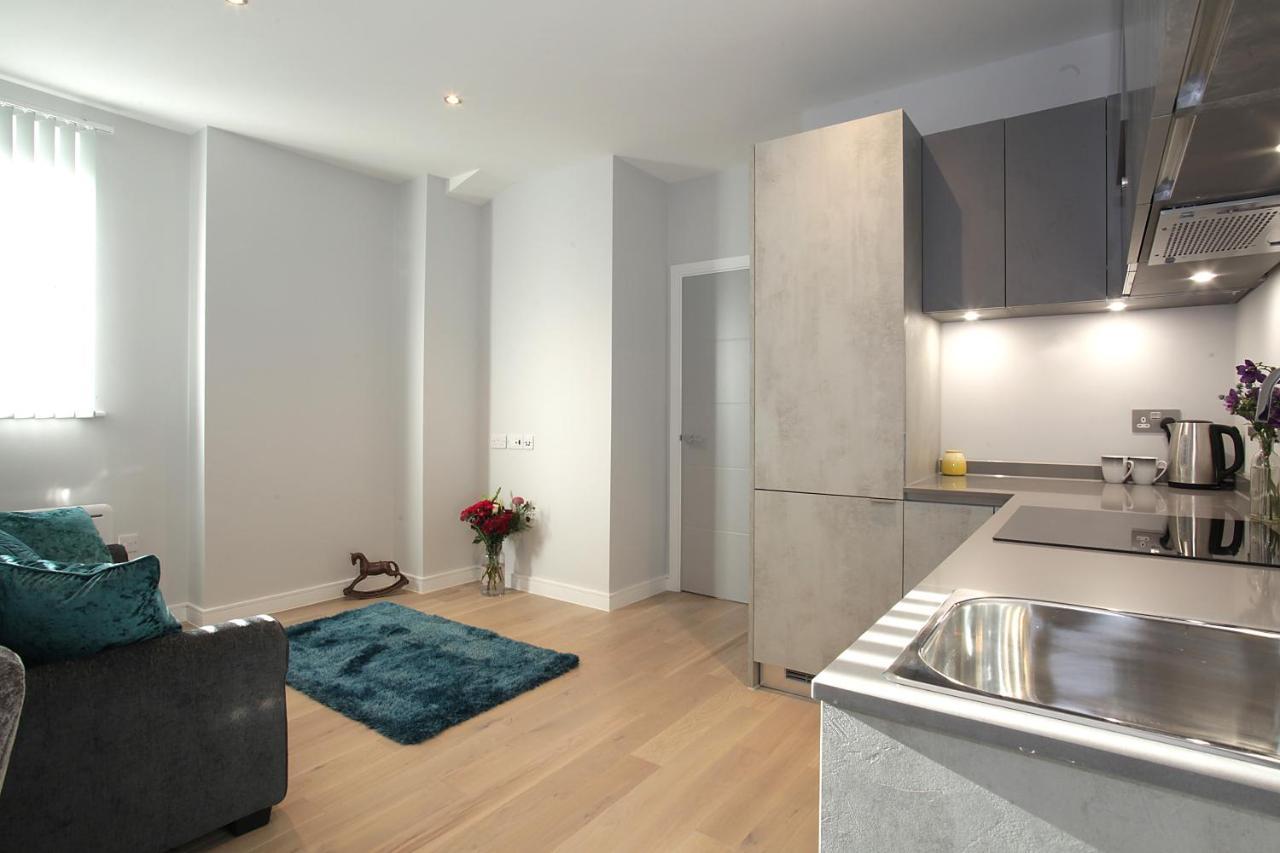 Foundry One Bedroom Apartments Close To Town Center Luton  Kültér fotó
